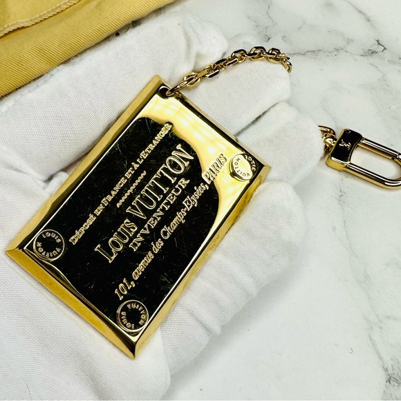 EUC Louis Vuitton Gold-Toned Inventeur Mirror Bag Charm - Picture 8 of 12
